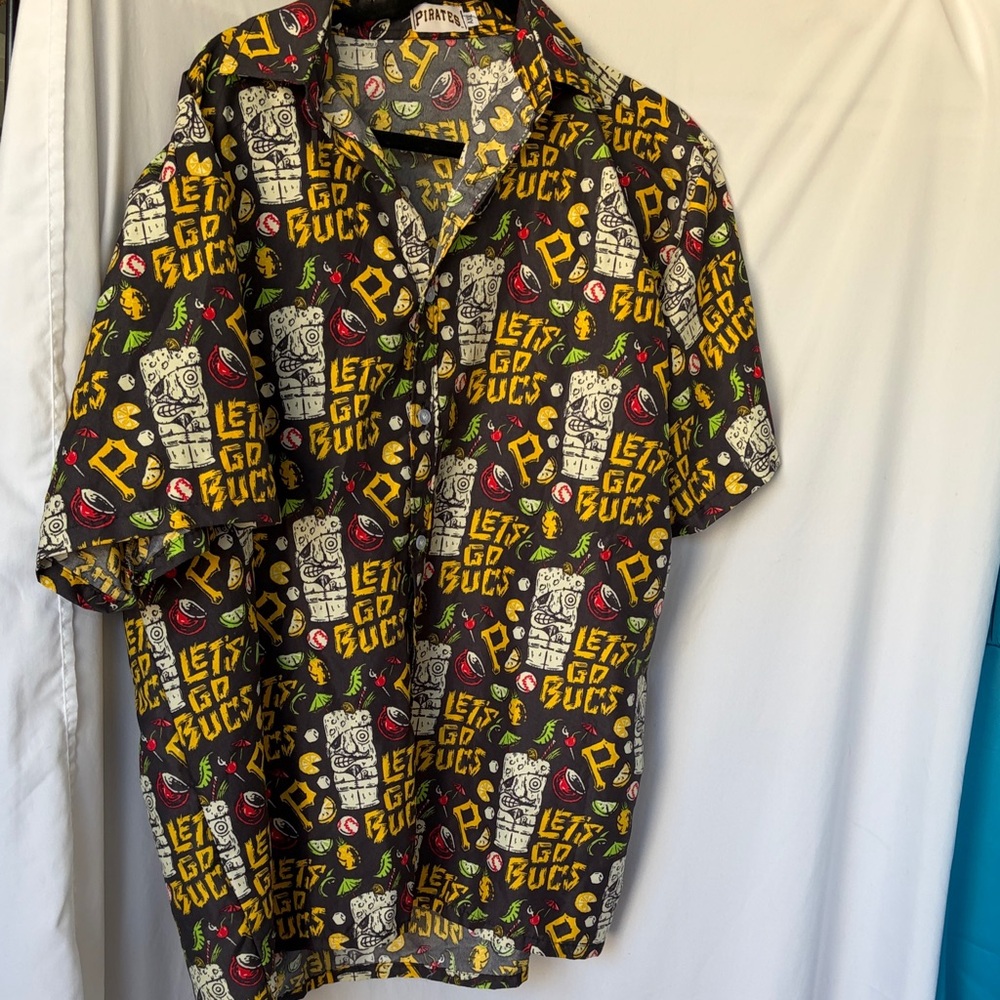 'Let's Go Bucs' Short-Sleeve Button-Down Shirt - Black & Yellow